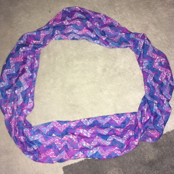 Infinity scarf - Picture 2 of 3